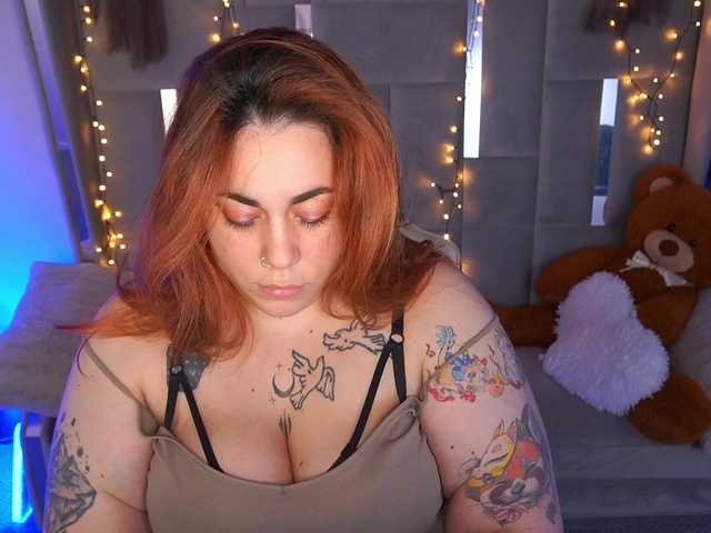 AmazonkaStarrr's BongaCams show and profile