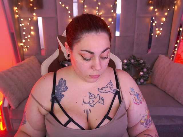 AmazonkaStarrr's BongaCams show and profile