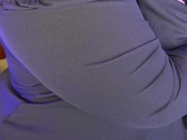 AmazonkaStarrr's BongaCams show and profile