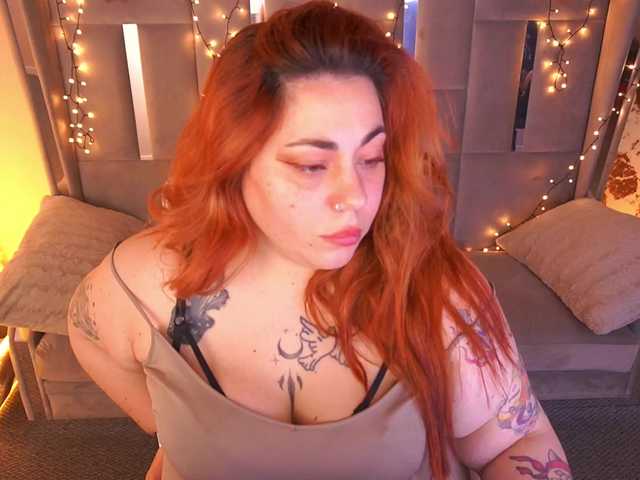 AmazonkaStarrr's BongaCams show and profile