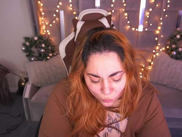 AmazonkaStarrr's BongaCams show and profile