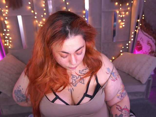 AmazonkaStarrr's BongaCams show and profile