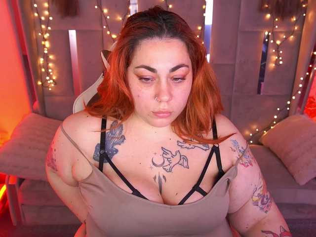 AmazonkaStarrr's BongaCams show and profile