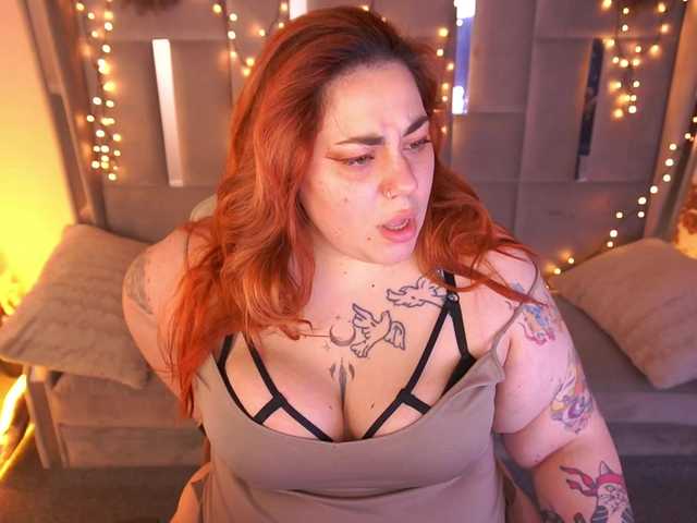 AmazonkaStarrr's BongaCams show and profile