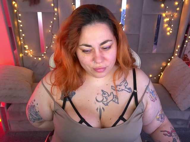 AmazonkaStarrr's BongaCams show and profile