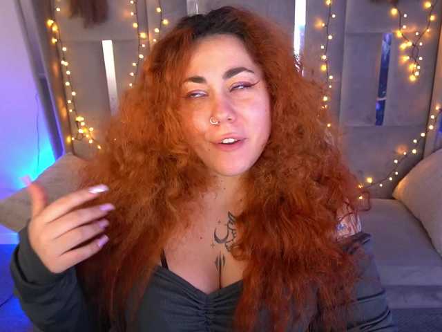 AmazonkaStarrr's BongaCams show and profile