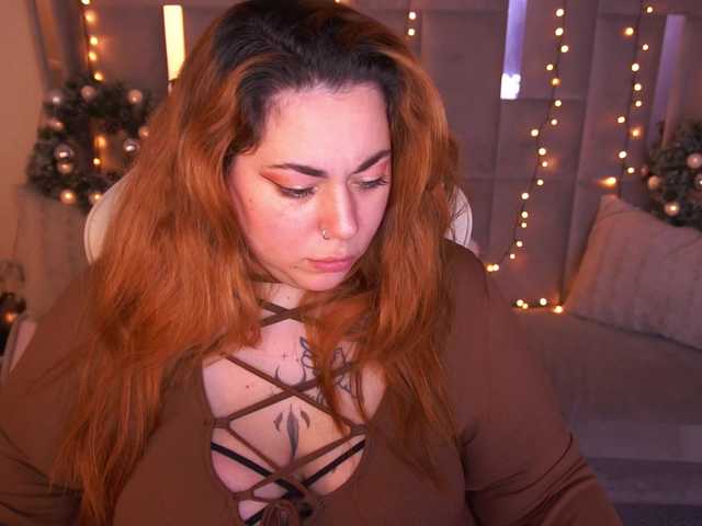 AmazonkaStarrr's BongaCams show and profile