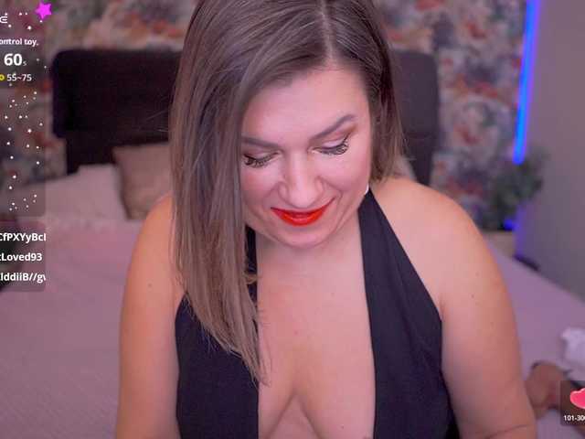 KiraRoxx's BongaCams show and profile