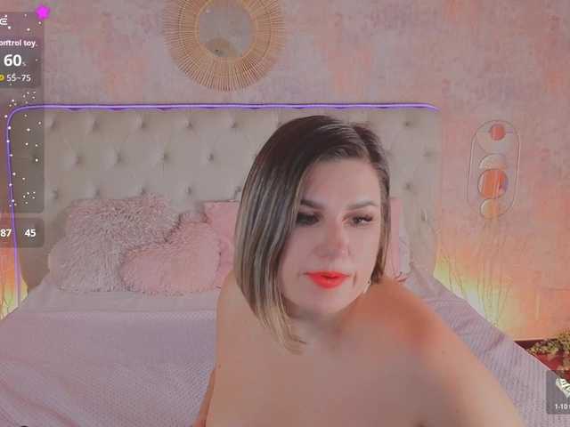 KiraRoxx's BongaCams show and profile