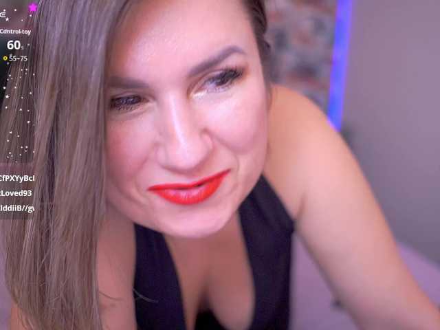 KiraRoxx's BongaCams show and profile