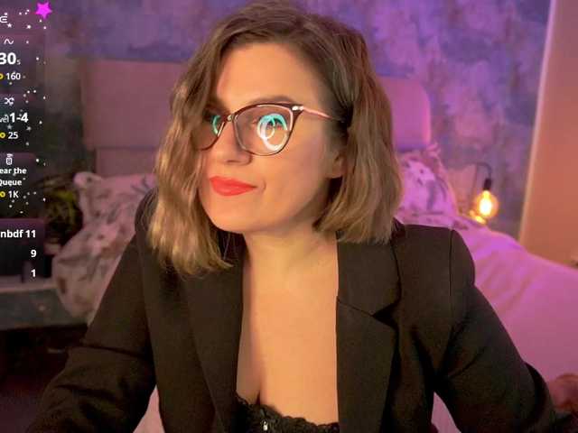 KiraRoxx's BongaCams show and profile