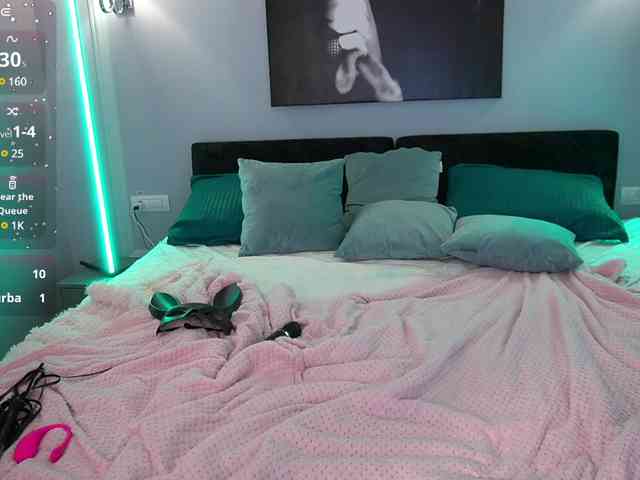 KiraRoxx webcam