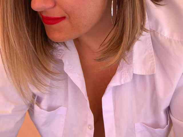 KiraRoxx webcam