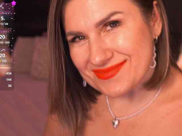 KiraRoxx Live Webcam on BongaCams