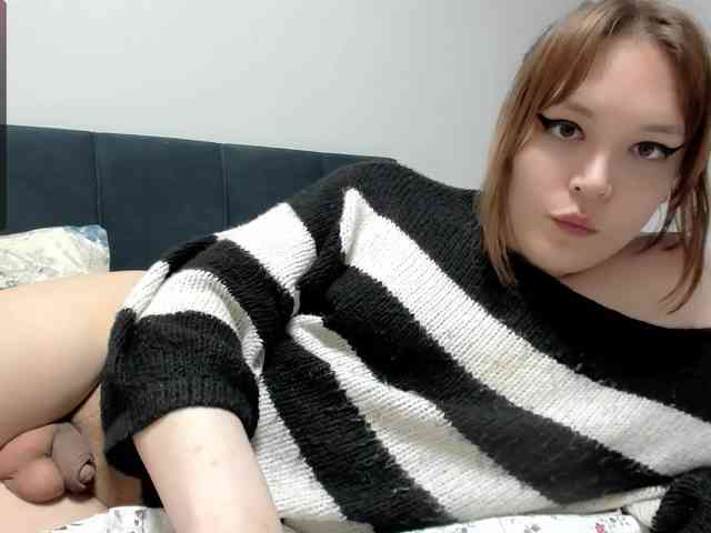 fem-to Live Webcam on BongaCams