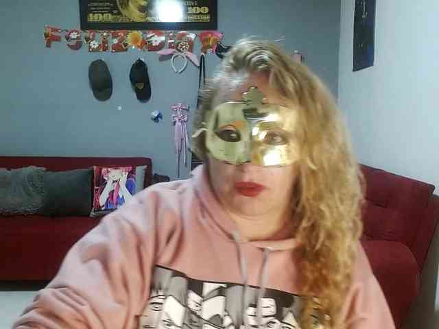 emperatrizfuckass webcam
