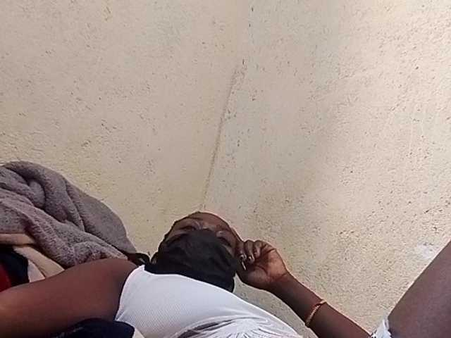 Sexyblackya's BongaCams show and profile