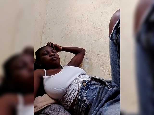 Sexyblackya's BongaCams show and profile