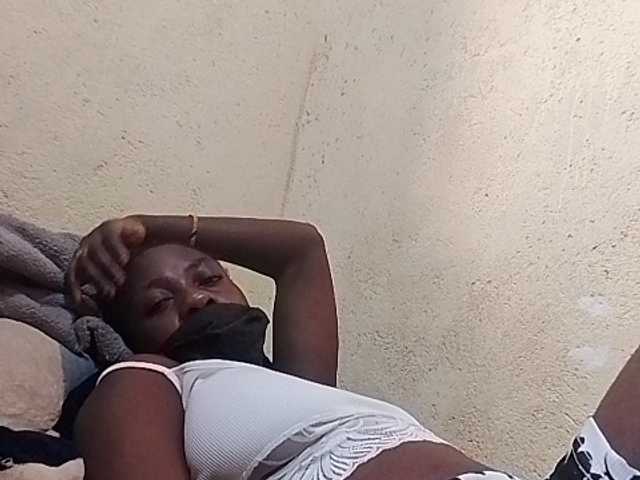 Sexyblackya's BongaCams show and profile