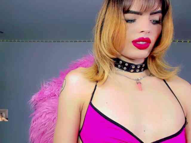 femboy-hot Live Webcam on BongaCams