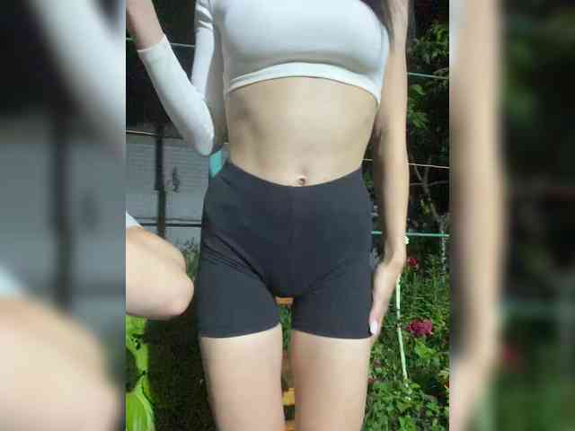 upskirt cam Sweet775