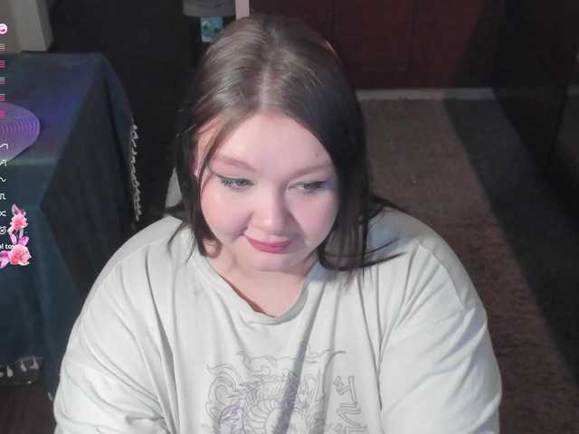 LilyBell's BongaCams show and profile