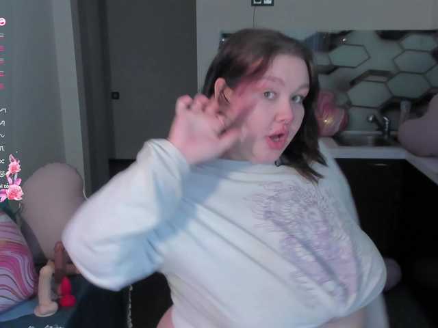 LilyBell's BongaCams show and profile