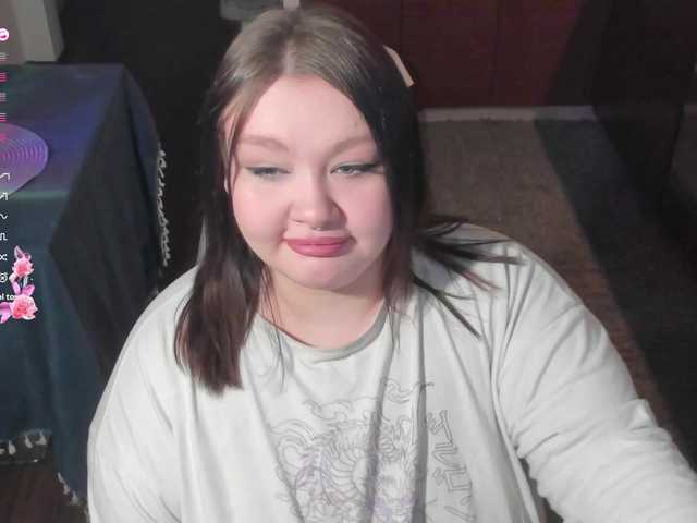 LilyBell's BongaCams show and profile