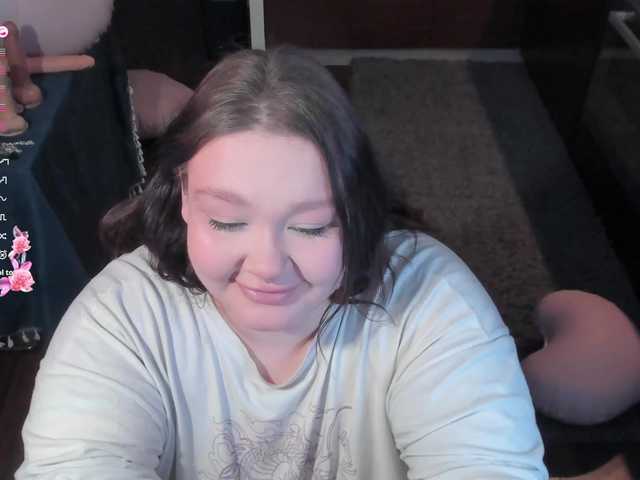 LilyBell's BongaCams show and profile