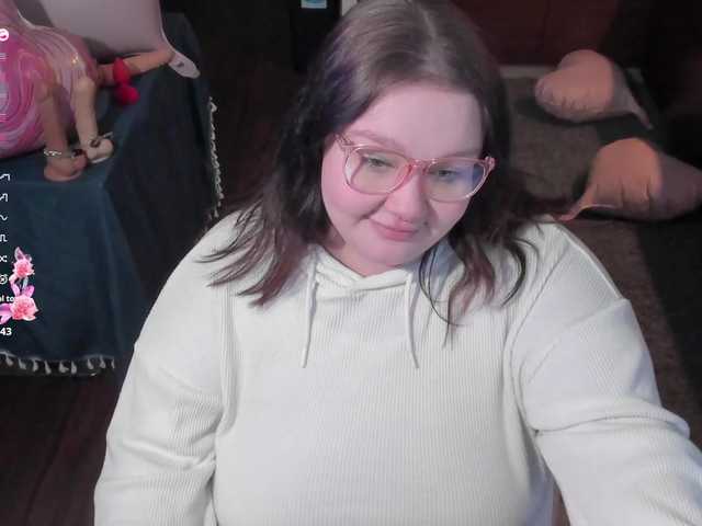 LilyBell's BongaCams show and profile