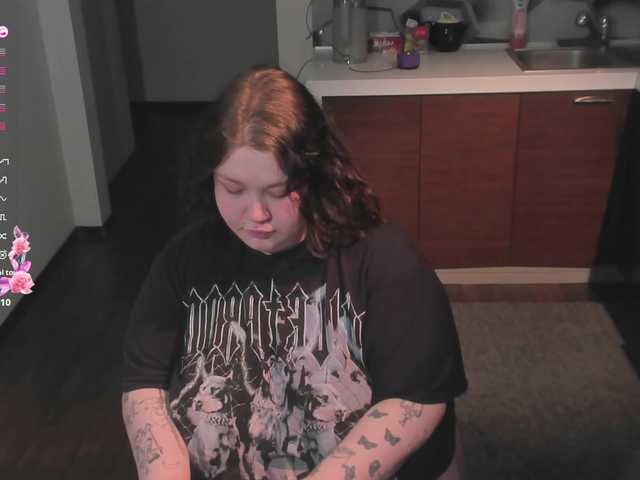 LilyBell's BongaCams show and profile