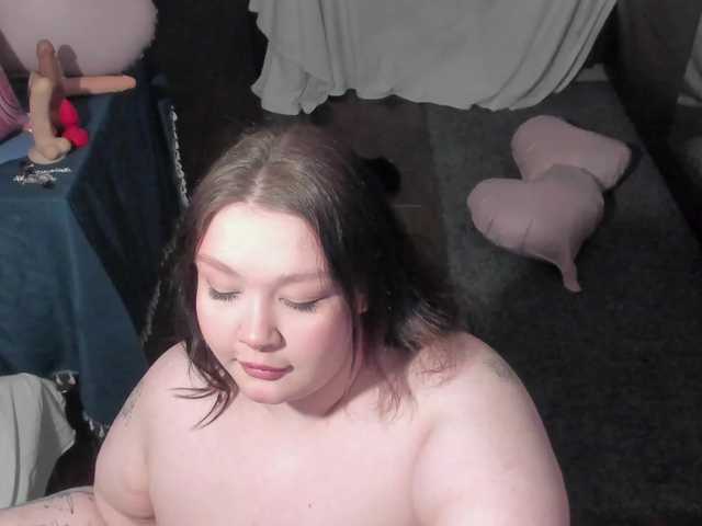 LilyBell free chat on liveonude