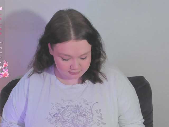 LilyBell – webcam model profile photo