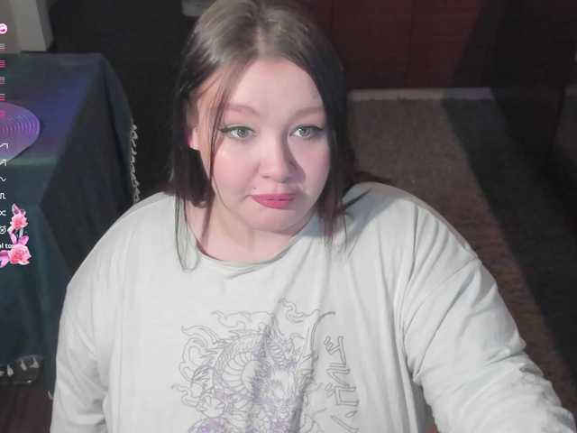 LilyBell's BongaCams show and profile