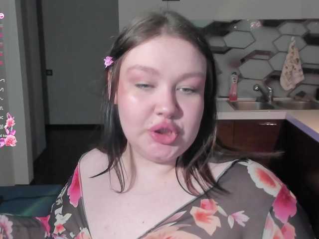 LilyBell's BongaCams show and profile