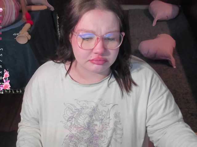 LilyBell's BongaCams show and profile