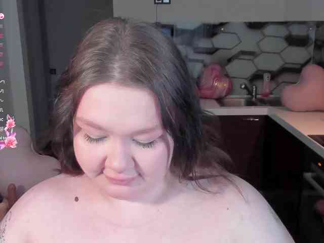 LilyBell Live Webcam on BongaCams