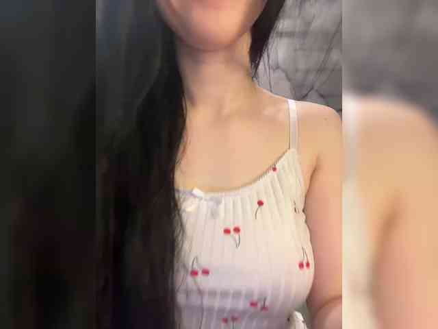 ____m__o_o_nnn__ webcam