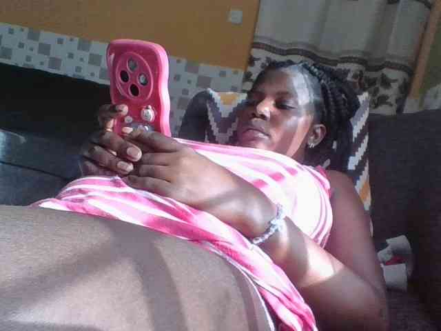 Cute-Diva webcam