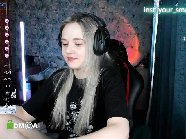 your-small-bunny's BongaCams show and profile