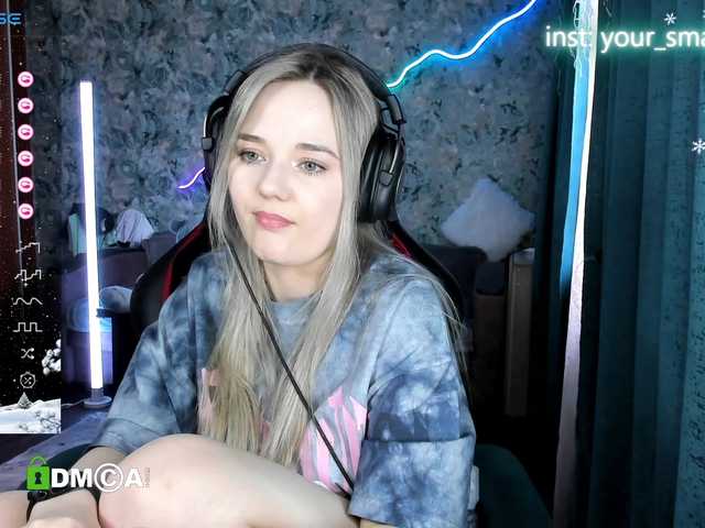 your-small-bunny's BongaCams show and profile