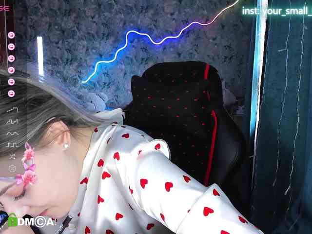 your-small-bunny Live Webcam on BongaCams