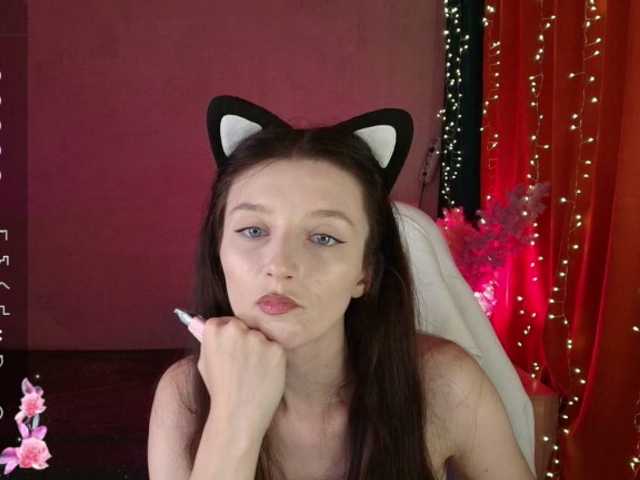  LinaCute chat room