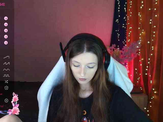free adult chatroom LinaCute