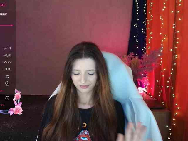 hidden cam LinaCute