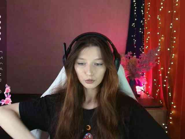 random videochat LinaCute