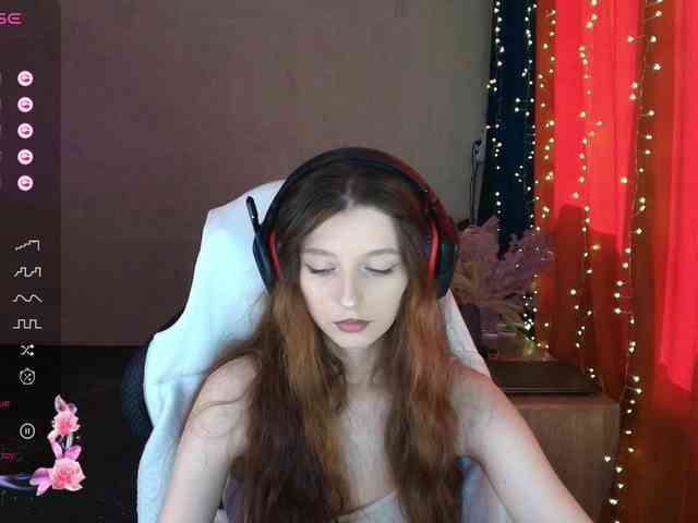 private chatroom LinaCute