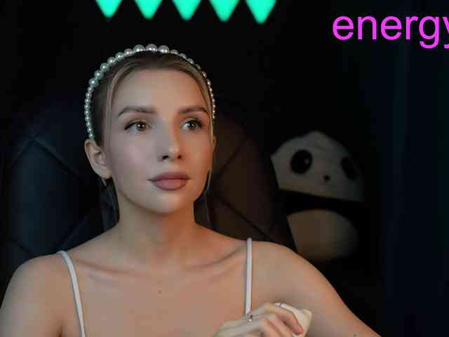 Malyshkaaa webcam