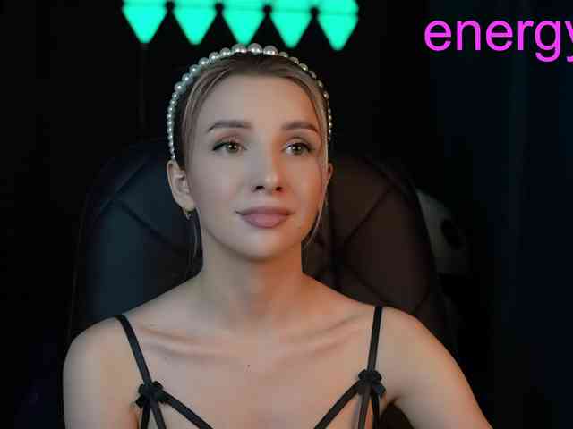 Malyshkaaa webcam