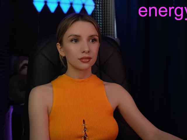 Malyshkaaa webcam